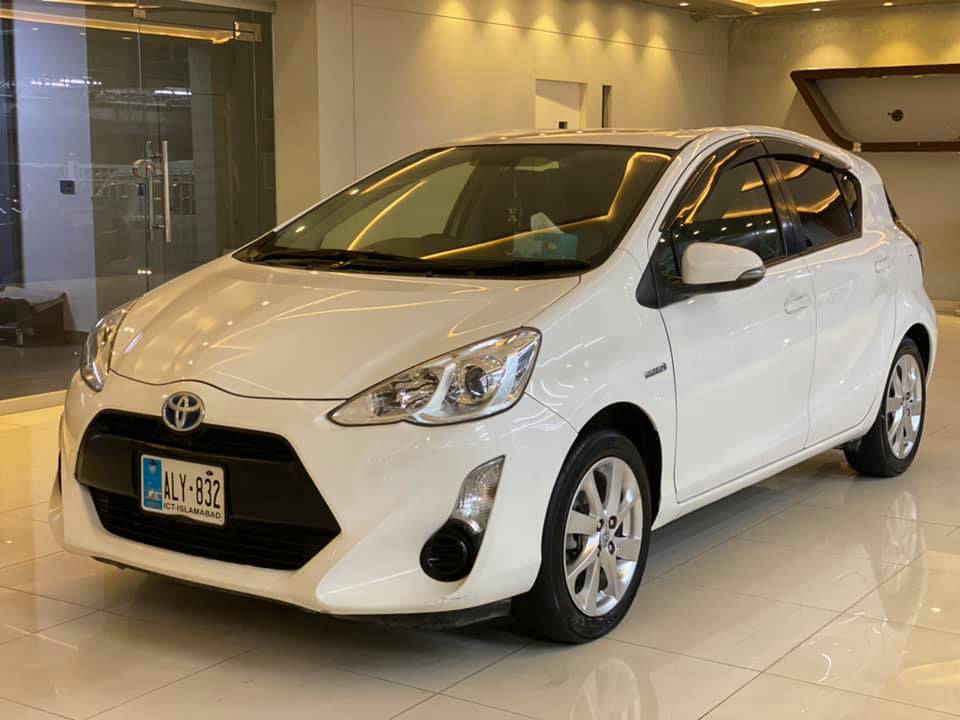 Toyota Aqua 2015