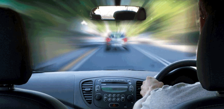 ٹریفک کے 4 ایسے قوانین جنہیں توڑنا پاکستانی قابلِ فخر سمجھتے ہیں