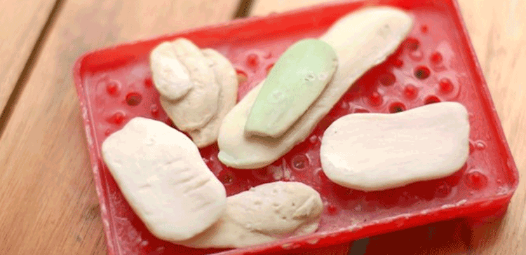 صابن کے بچے ہوئے ٹکڑوں کے چند ایسے فائدے جو ہر کوئی نہیں جانتا!