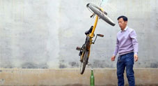 Man’s Ability to Balance Various Objects Seems to Defy the Laws of Physics
