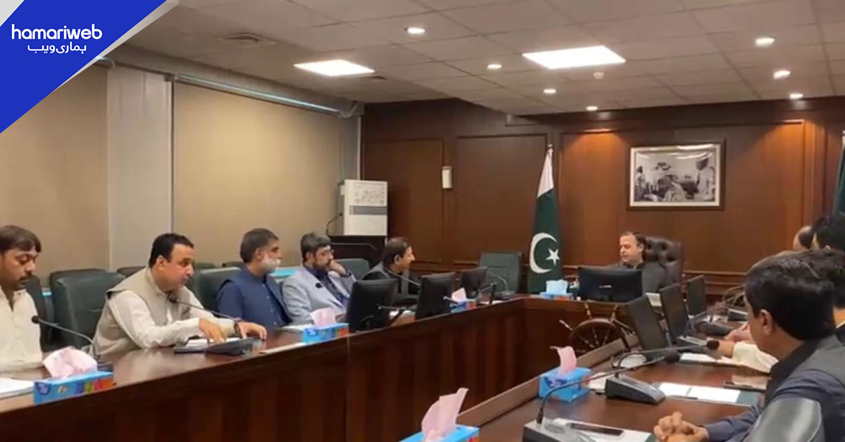 کراچی بندرگاہوں سے اوورلوڈ گاڑیوں کی روک تھام کا فیصلہ