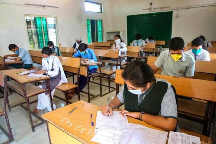 جنوری سے اسکولز نہ کھولنے کا فیصلہ، پاکستان سمیت دنیا کے مختلف ممالک کے اسکولوں کے حوالے سے بڑی خبر