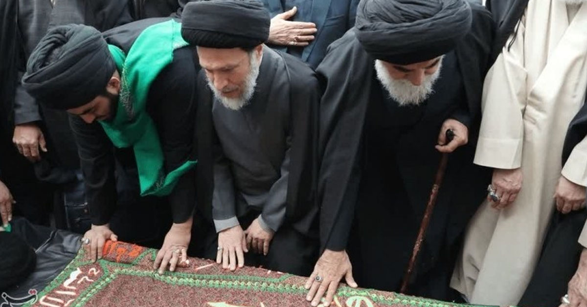 علی خامنہ ای کی آخری رسومات میں چھپا پیغام: بی بی سی نے تہران میں کیا دیکھا؟