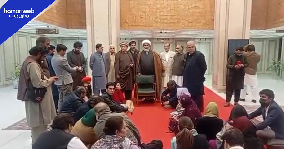 اسلام آباد: پارلیمنٹ ہاؤس میں اپوزیشن ارکان کا دھرنا دوسرے روز بھی جاری