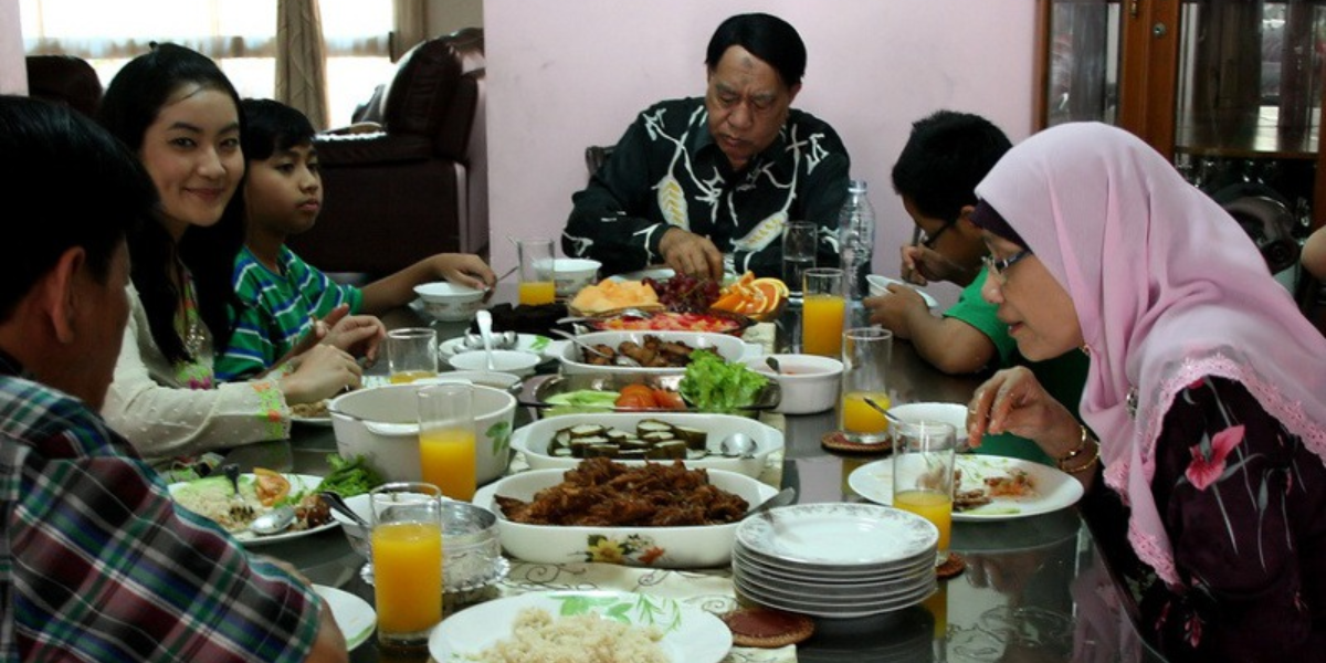 عید پر دعوت کرنے جارہی ہیں تو ہم بتائیں گے آپ کو شاندار دعوت کی آسان ٹپس جس میں وقت لگے کم اور بچت بھی ہو بھرپور