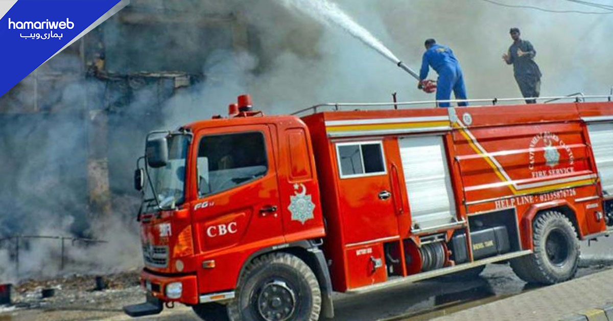 لاہور کی شاہ عالم مارکیٹ میں دکان میں آگ لگ گئی، لاکھوں روپے کا سامان جل کر خاکستر