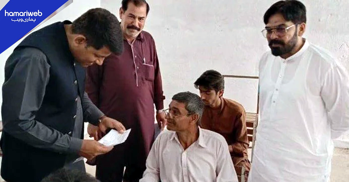 پچپن برس کی عمر میں نیا عزم! مظفر گڑھ کے شہری نے نویں جماعت کا امتحان دے کر مثال قائم کر دی
