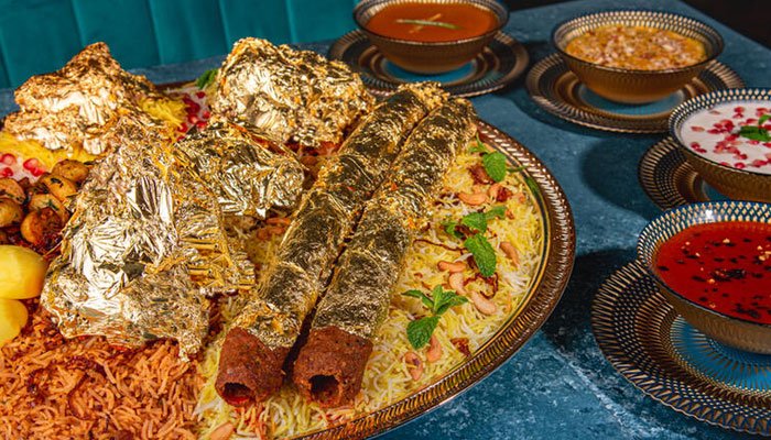 سونے سے بنی بریانی۔۔۔ کیا آپ جانتے ہیں کہ دنیا کی مہنگی ترین بریانی کہاں ملتی ہے؟