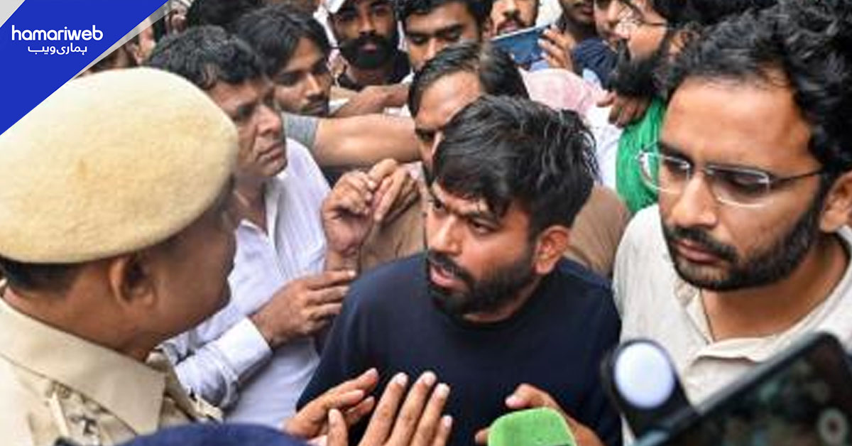 بھارت: الیکشن کمیشن کے خلاف احتجاج سے قبل 'کاکروچ جنتا پارٹی' کے بانی ابھیجیت دیپکے گرفتار