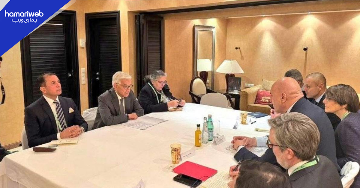 میونخ سیکیورٹی کانفرنس: وزیرِ دفاع خواجہ آصف کی اطالوی ہم منصب سے اہم ملاقات