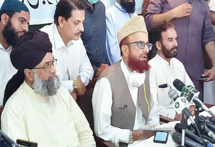 عہدے سے بر طرف کئے جانے کے بعد مفتی منیب الرحمٰن نے حکومت کے خلاف اہم اعلان کر دیا