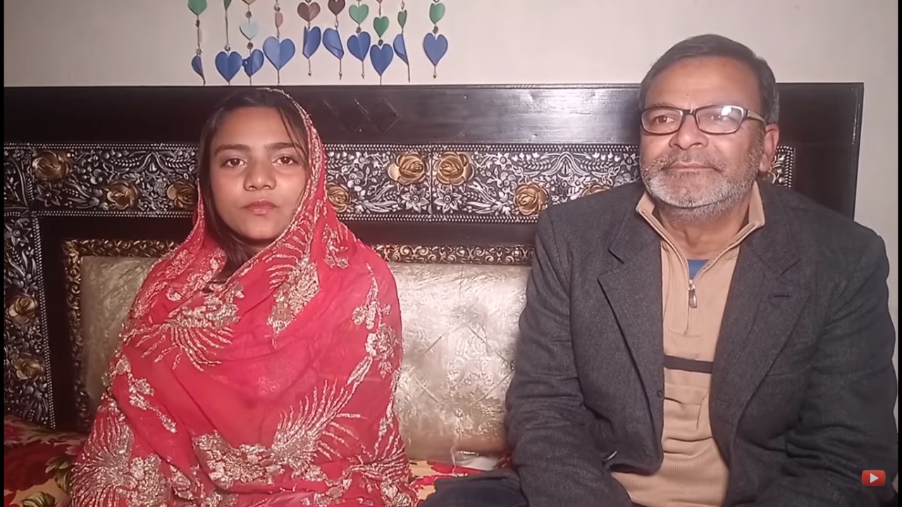 Latest News By Hamariweb 18 سال کی لڑکی کی 60 سال کے مرد سے شادی ۔۔ خوشحال زندگی گزارنے والا 