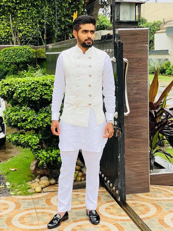 Babar Azam Wife, Age, Net Worth, Age, Height & Family