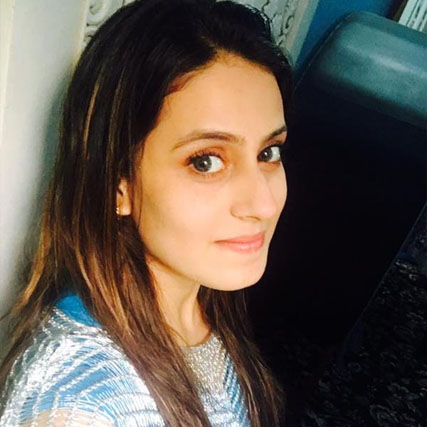 Arooba Khan - Profile Picture