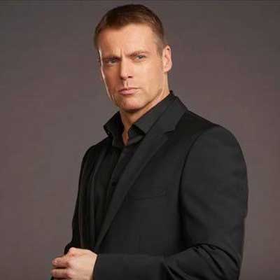 Michael Shanks