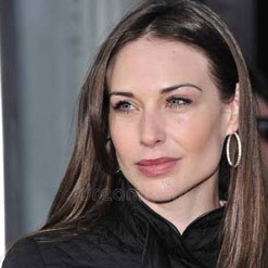 Claire Forlani
