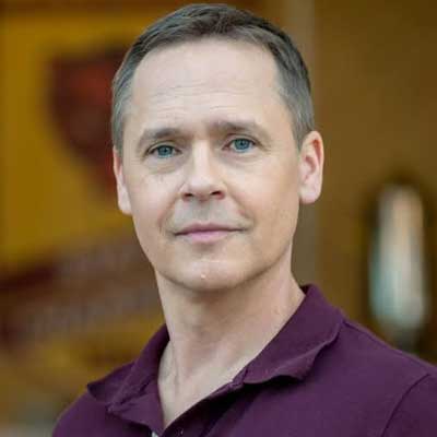 Chad Lowe