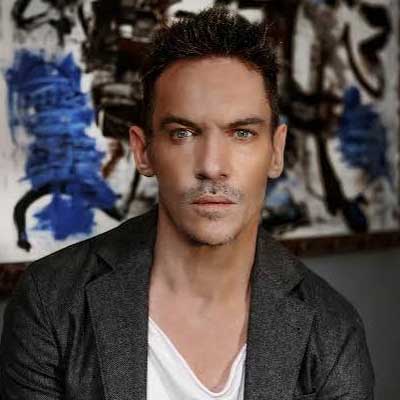 Jonathan Rhys Meyers