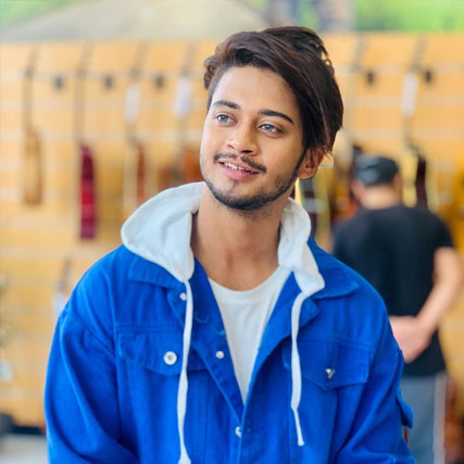 Hasnain Khan Age Wife Family Biography Hasnain Khan Age Wife Family Biography