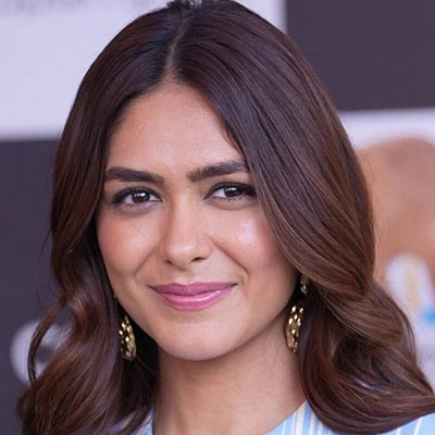 Mrunal Thakur 