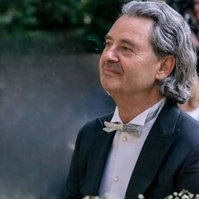 Erwin Bach