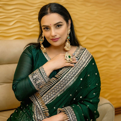 Shweta Menon - Profile Picture
