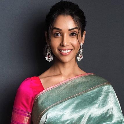 Anupriya Goenka Age, Husband, Family & Biography - Hamariweb.com