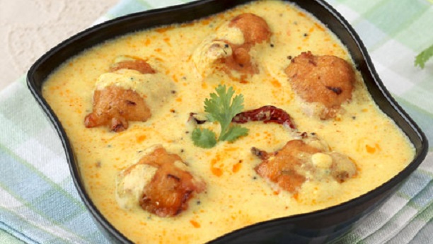 Kadhi Pakoras Recipe - Cook with Hamariweb.com