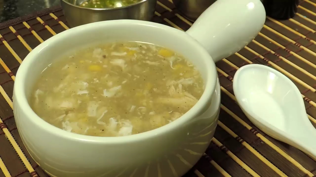 Chicken Corn Soup Recipe in Urdu - Cook with Hamariweb.com