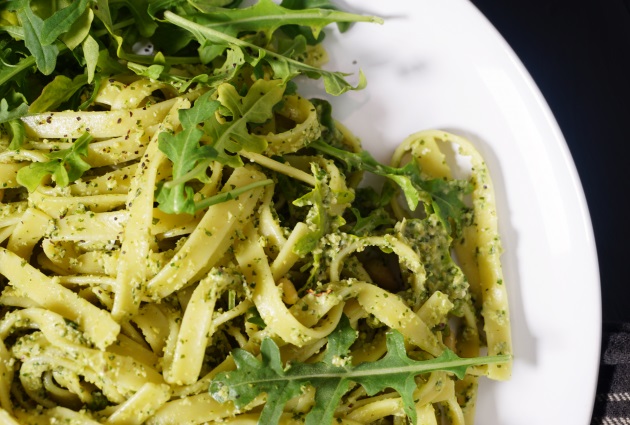 Spinach and Artichoke Pesto Pasta