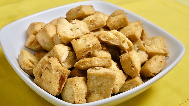 Shakarpara Recipe In Urdu