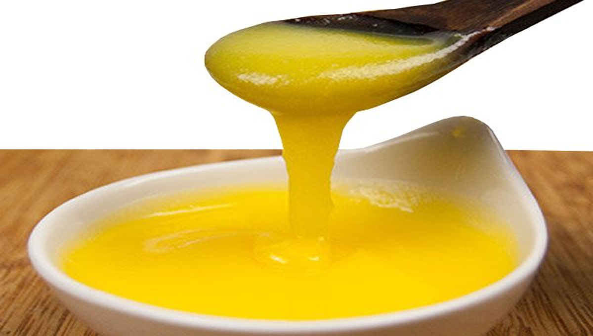 ناف میں گھی لگانے کا یہ فائدہ جانتی ہیں؟ تو آج ہی لگائیں زرا سا گھی اور بھرپور فائدہ اٹھائیں