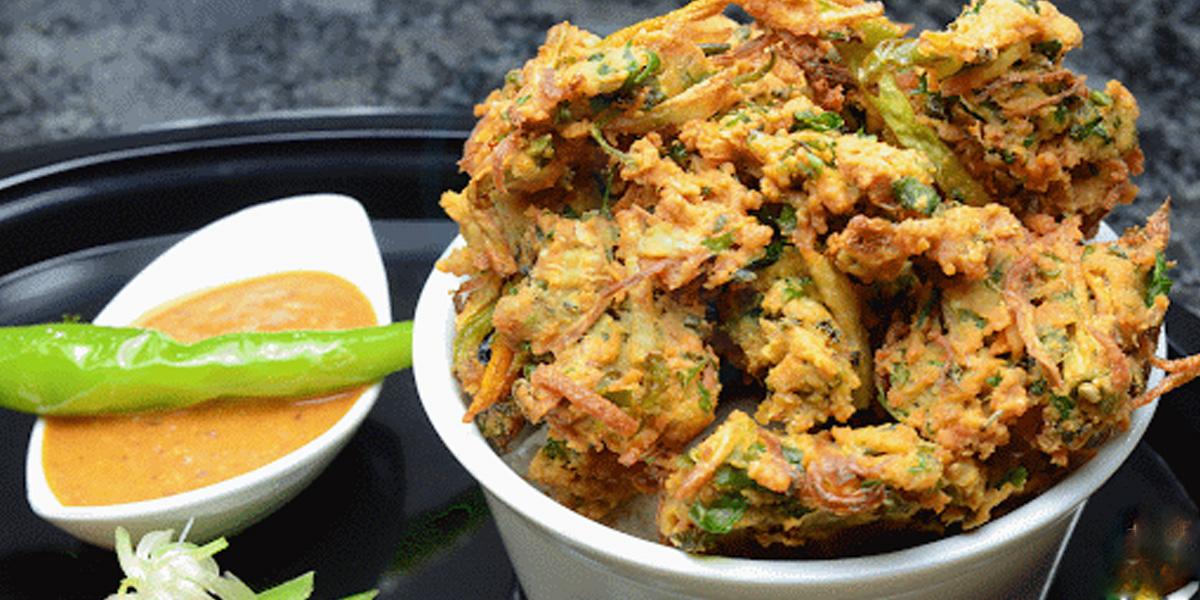 بارش میں بنائیں 3 مزیدار قسم کے پکوڑے نئے اور آسان طریقے سے اور موسم کا خوب لطف اٹھائیں