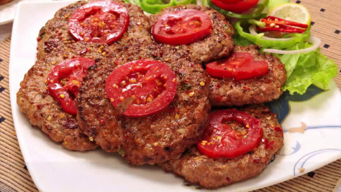 چکن چپلی کباب اب سحری میں بنے گا کچھ خاص اس آسان ریسیپی سے جس کو کھا کر سب کہیں گے واہ آج تو مزہ آگیا