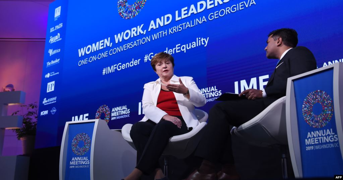 خواتین مردوں کے مقابلے میں کم اجرت ہرگز قبول نہ کریں