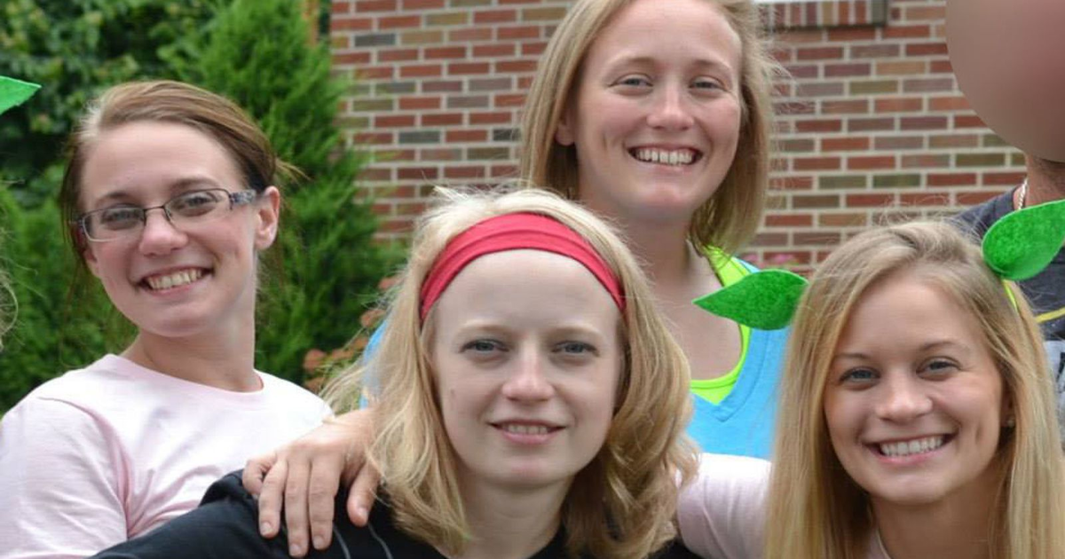 واشنگٹن: امریکا میں کار حادثے میں چار بہنوں سمیت 20افراد ہلاک