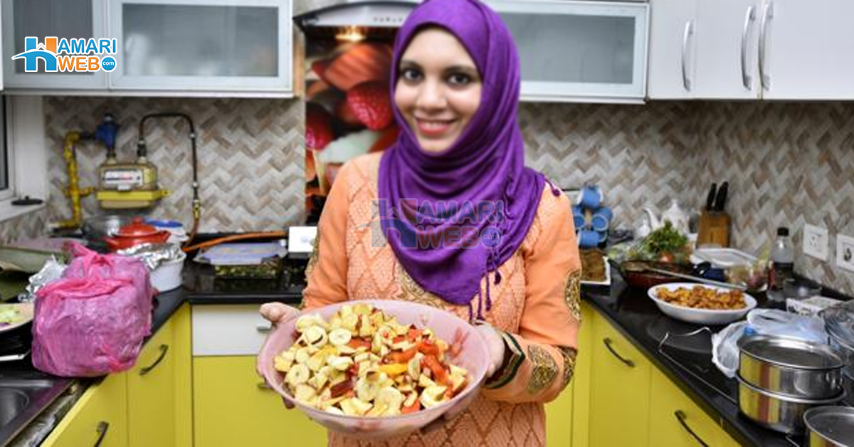 پھل کاٹ کر رکھ دو تو پانی چھوڑ دیتے ہیں ۔۔ فروٹ چاٹ بنانے کے بعد کالی یا ذائقے میں تازہ نہیں رہتی تو جانیے اس کو بازار جیسا بنانے کا مزیدار طریقہ