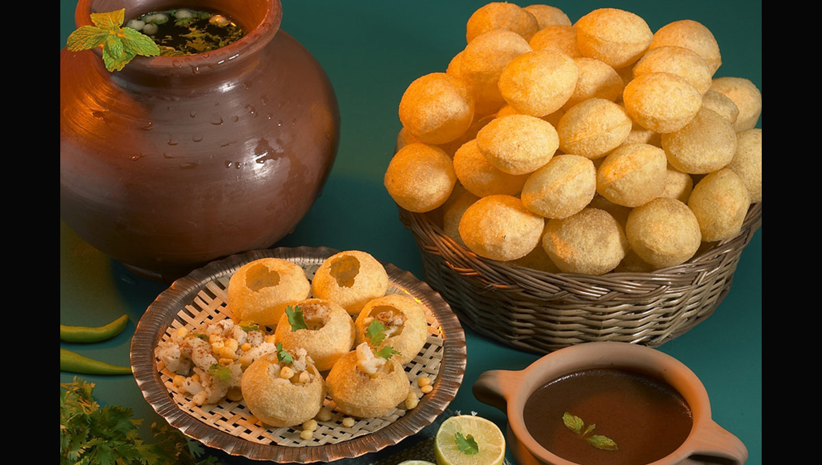 کیا آپ سے بھی گول گپے بازار کی طرح نہیں بنتے؟ تو اب اس ٹپ سے بنائیں وہی بازار والا ذائقہ گھر میں جس کو دیکھ کے منہ میں پانی آجائے اور کھاتے ہی مزہ دوبالا ہوجائے