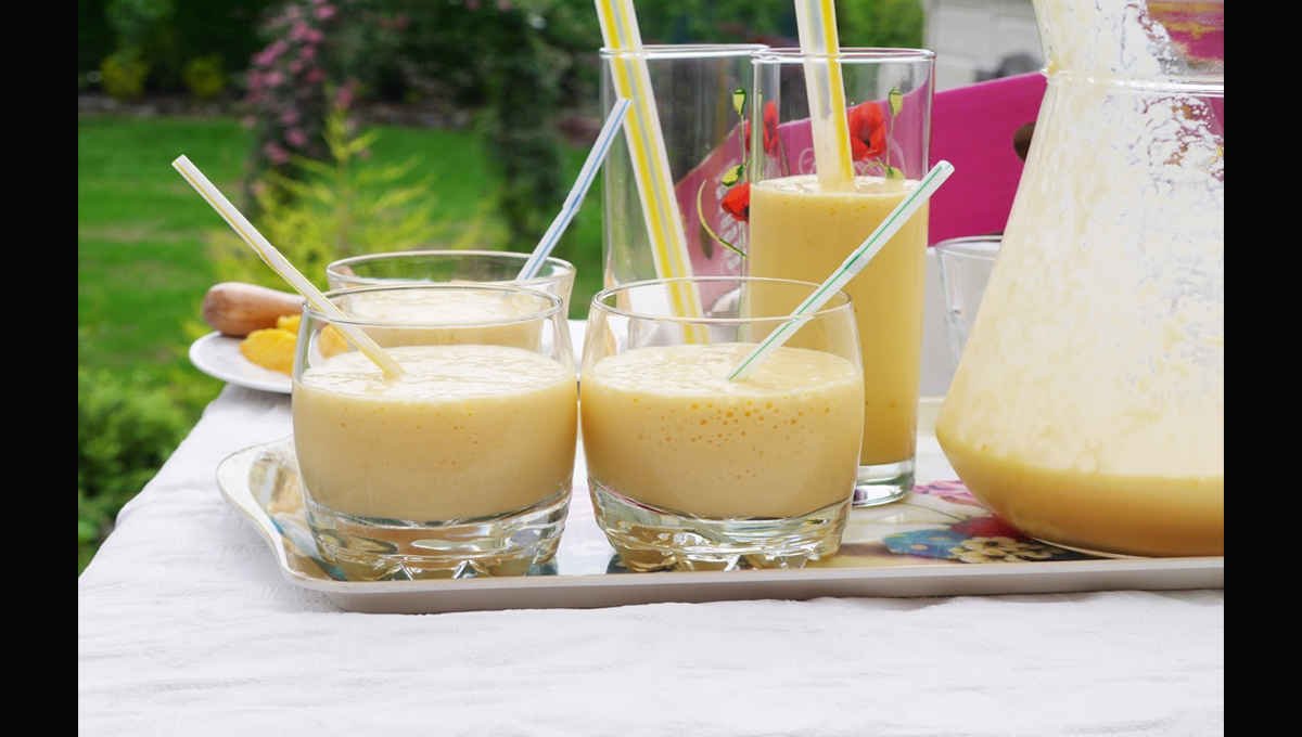 اس رمضان افطاری کا مینو بدلیں اور مشروب میں آئس کریم سوڈا شیک بنائیں تاکہ ہو اس بار روزے کا مزہ دوبالا