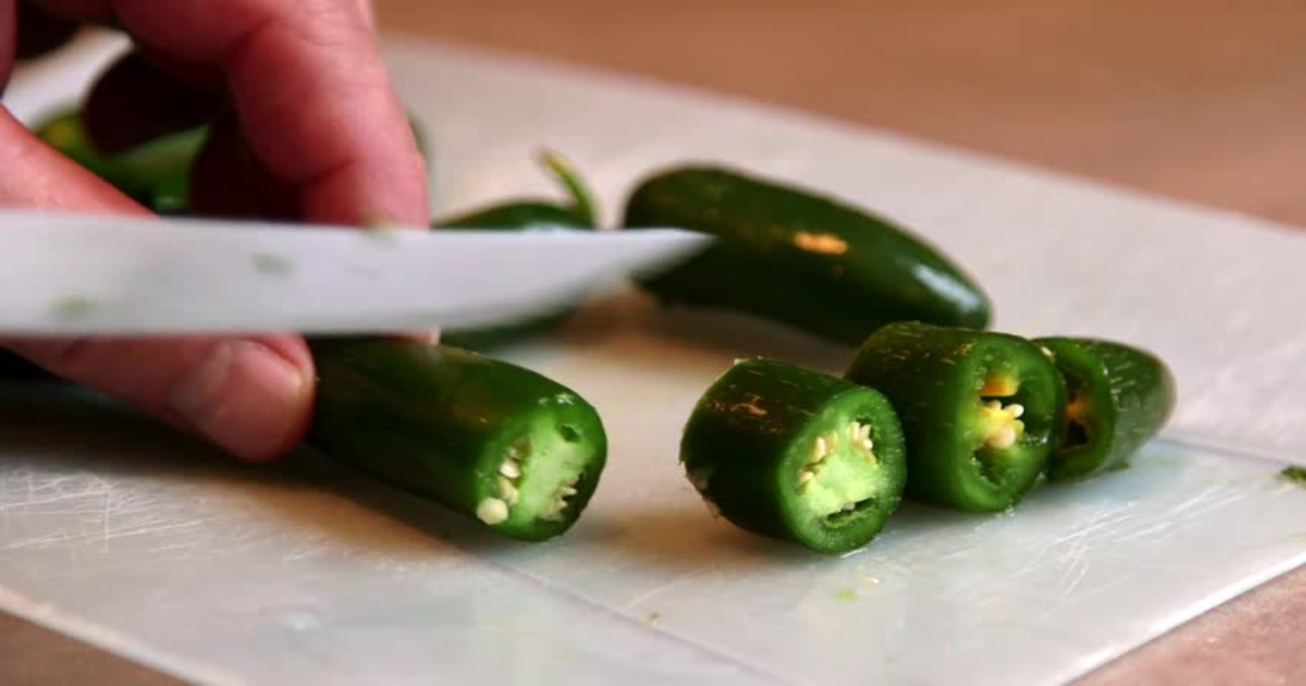 ہاتھوں میں سبز مرچ سے ہونے والی جلن کو ختم کرنے کا بہترین نسخہ