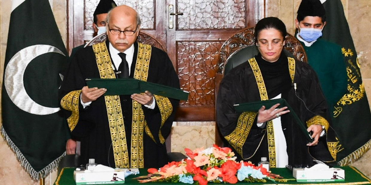 پاکستان کی تاریخ میں پہلی مرتبہ عہدے پر فائز ہونے والی خاتون جج جسٹس عائشہ ملک کون ہیں؟