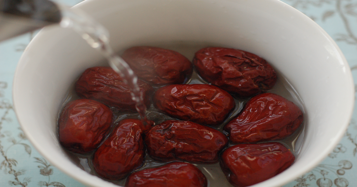 صرف دو چھوہارے میں شہد یا مصری ملا کر کھائیں اور اس بیماری سے جان چھڑوائیں