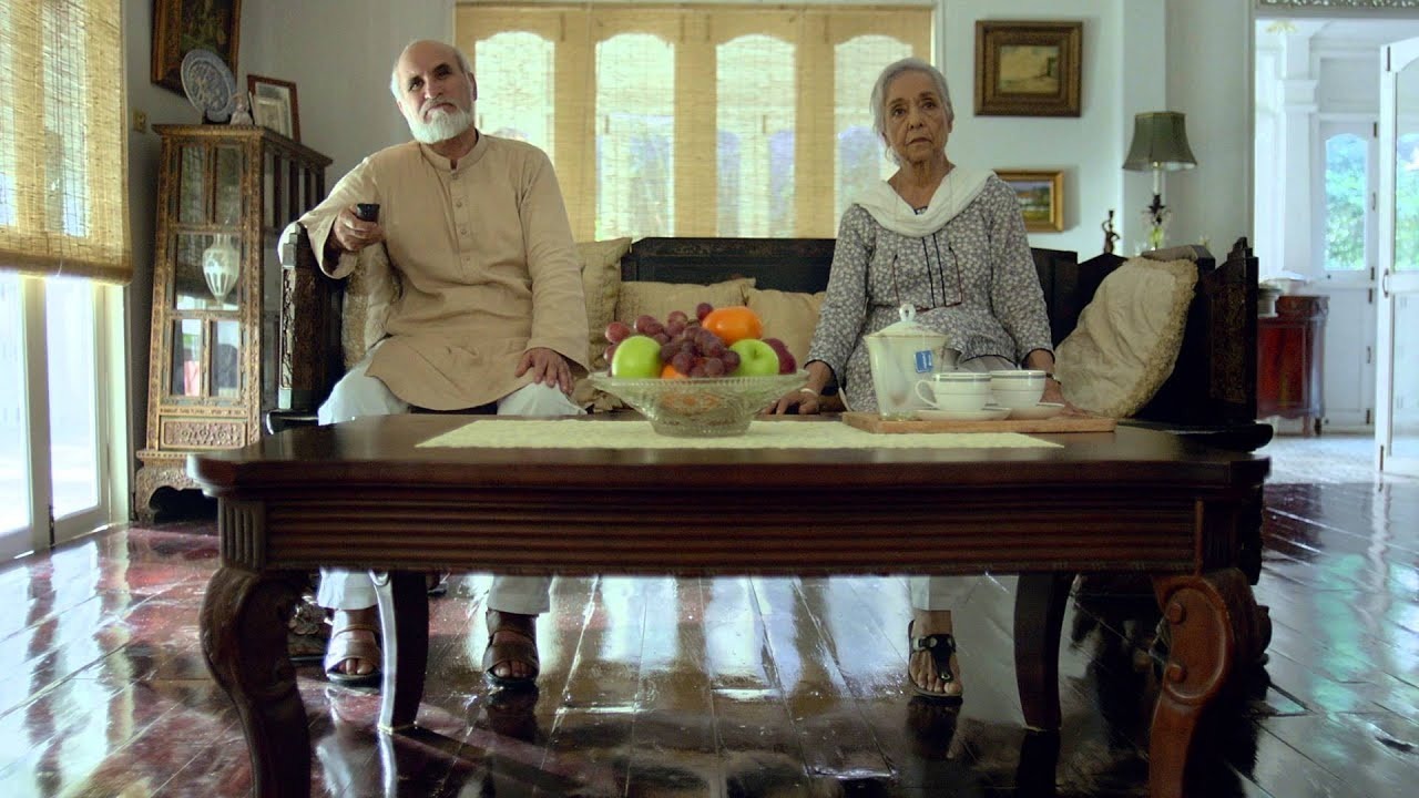 مجھے بھی ساتھ لے جاؤ تمہارے بغیر دنیا ۔۔ شوہر کی تدفین سے 1 گھنٹہ قبل بیوی بھی مَر گئی اور پھر