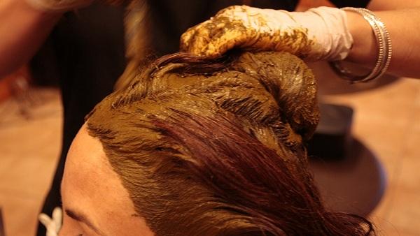 مہندی کا استعمال فائدہ مند کیوں ہوتا ہے؟ جانیں 5 فوائد