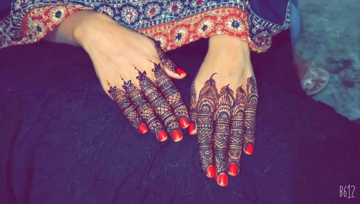 اس عید نئے اور منفرد ڈیزائنز کی مہندی لگائیں خود ان آسان ڈیزائن کی مدد سے