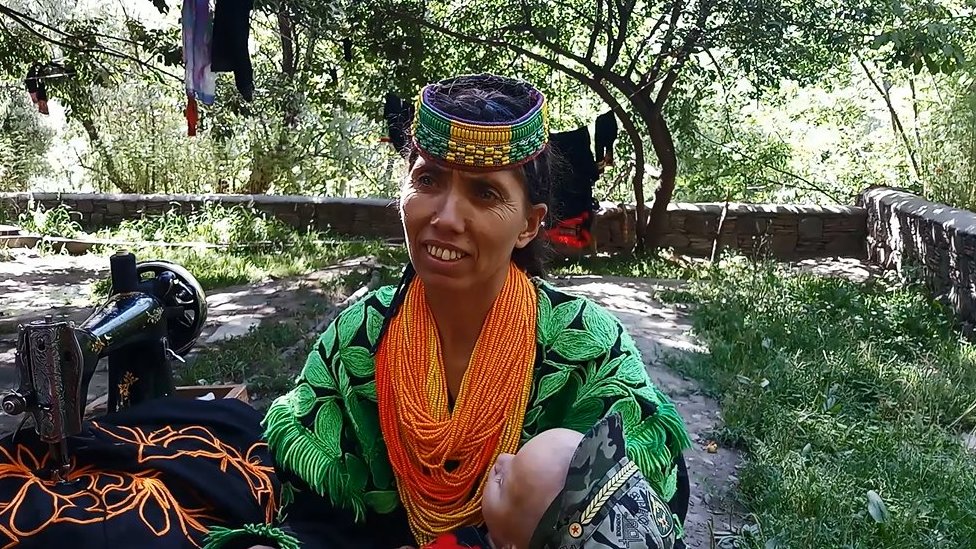 جہاں مخصوص ایام کے دوران اور بچے کی پیدائش پر عورت کو گھر چھوڑنا پڑتا ہے