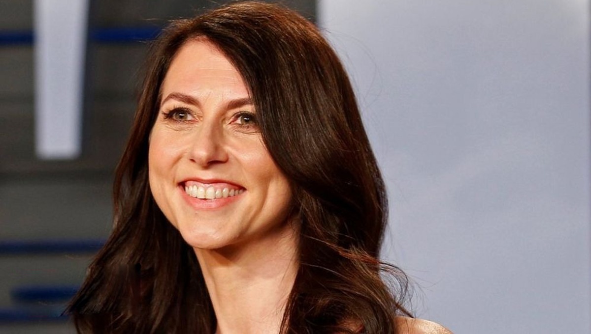 اربوں کی دولت کی مالک۔۔۔۔ دنیا کی امیر ترین عورت کون ہے؟