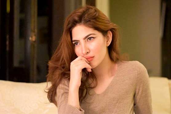 سیلیبرٹی نیمل خاور نے اپنی اچھی جلد کا راز بتا دیا